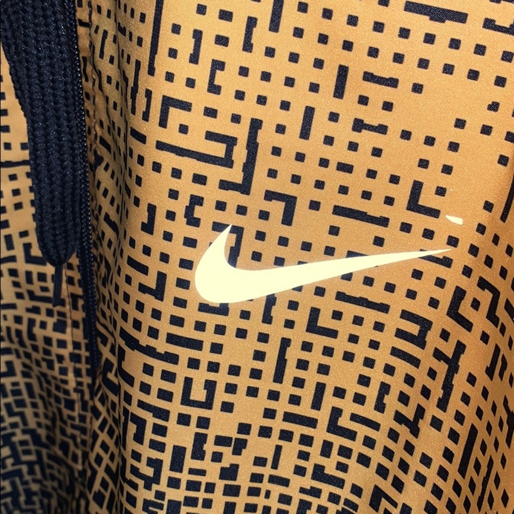 Jacket - Picture 3 of 7